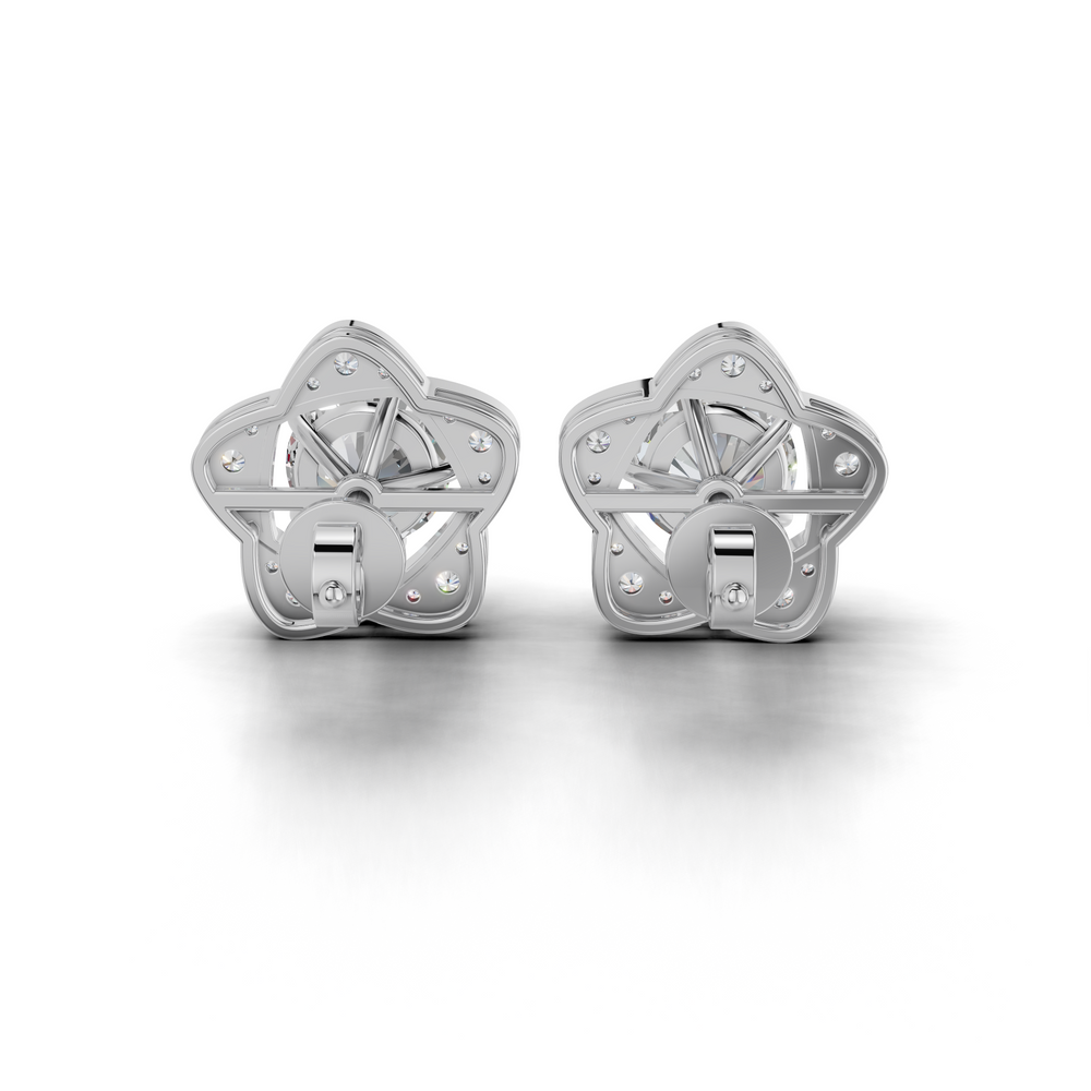 Exquisite diamond stud earrings