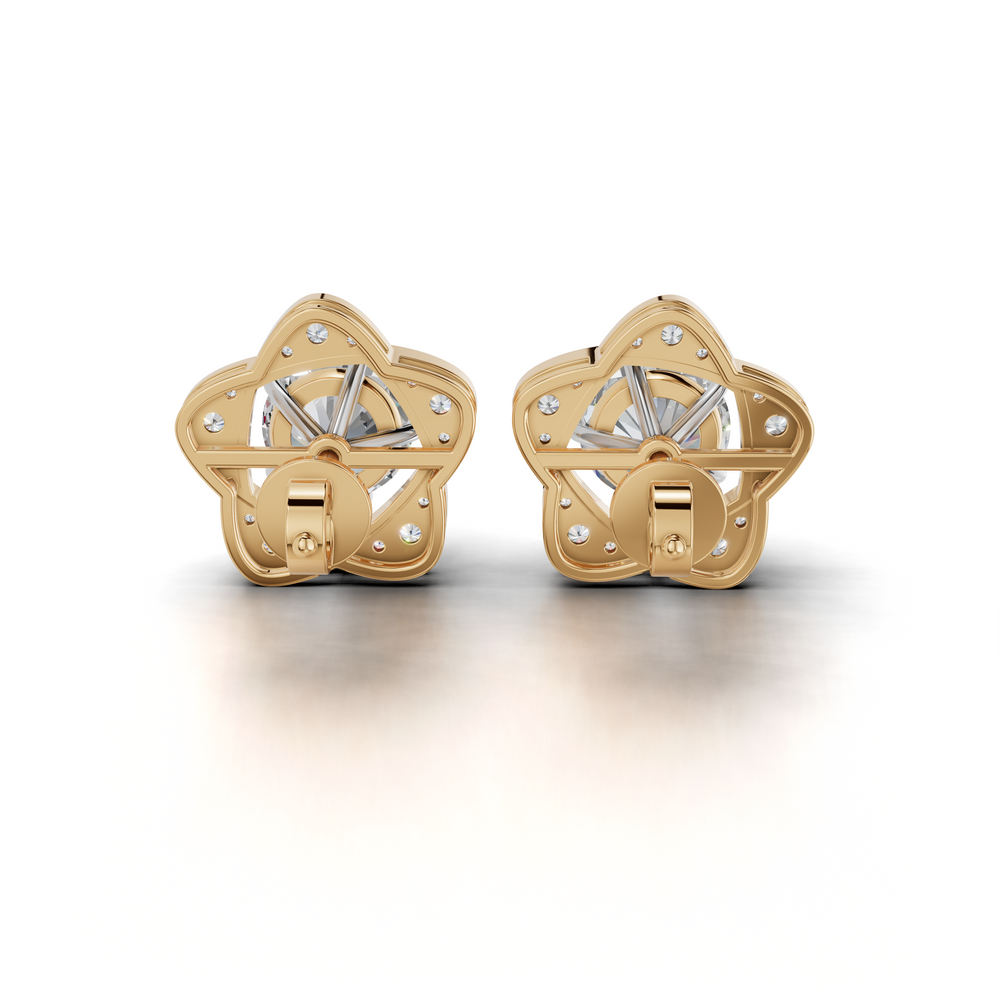 Exquisite diamond stud earrings