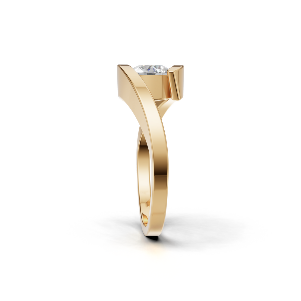 Exquisite solitaire diamond engagement ring